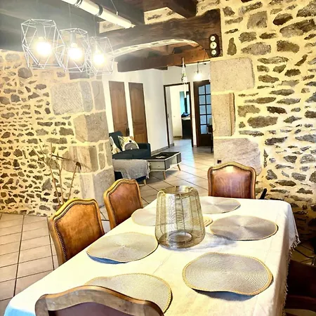 Dom wakacyjny La Servolle Bourg-Lastic